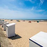 In Belgium With Sea View & Balcony Apartman