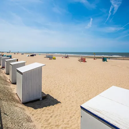 In Belgium With Sea View & Balcony Appartamento