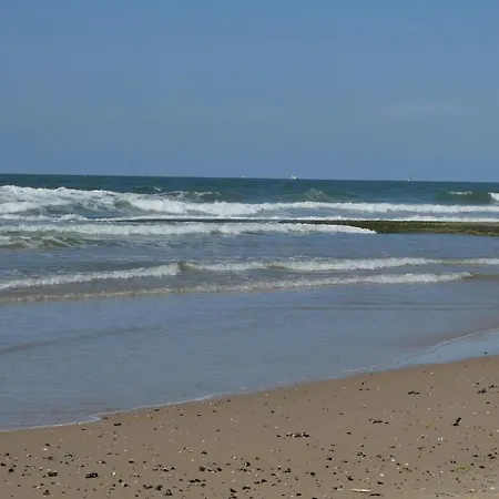 In Belgium With Sea View & Balcony Apartman *